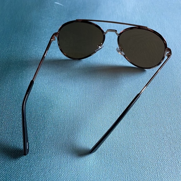 Everlane Oversized Alpaca Cardigan + icu Marbella Aviator Sunglasses - Picture 16 of 16